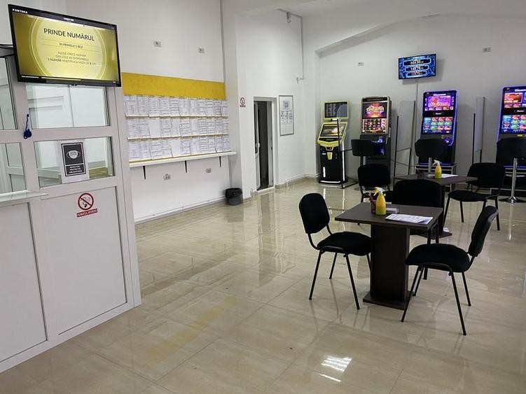 Spațiu comercial, de 60 mp, în Bala