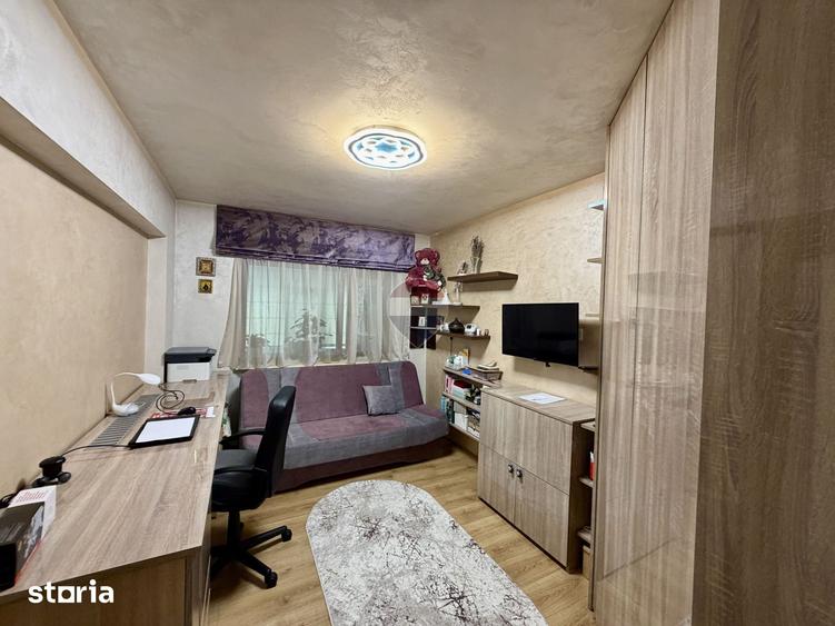 Apartament cu 3 camere în Brăilei