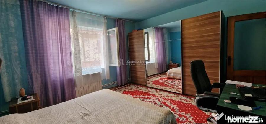 Casă cu 5 camere cu Teren 565 Mp în Central