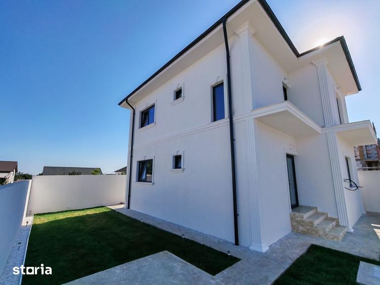 Casă cu 5 camere cu Teren 200 Mp în Lumina