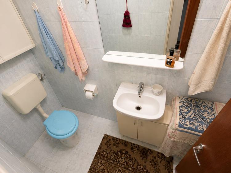 Apartament cu 3 camere decomandat în Compozitorilor