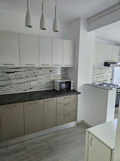 Apartament cu 2 camere semidecomandat în Exterior Vest