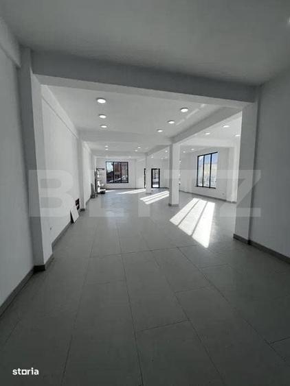 Spațiu comercial, de 450 mp, în Marginea