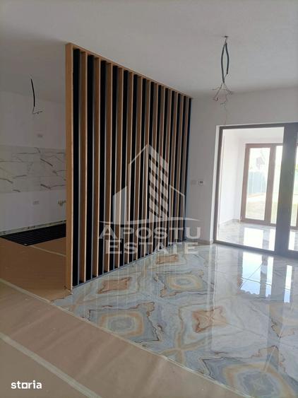 Casă cu 5 camere cu Teren 350 Mp în Ghiroda
