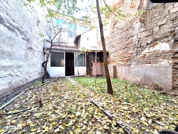 Casă cu 4 camere în Central