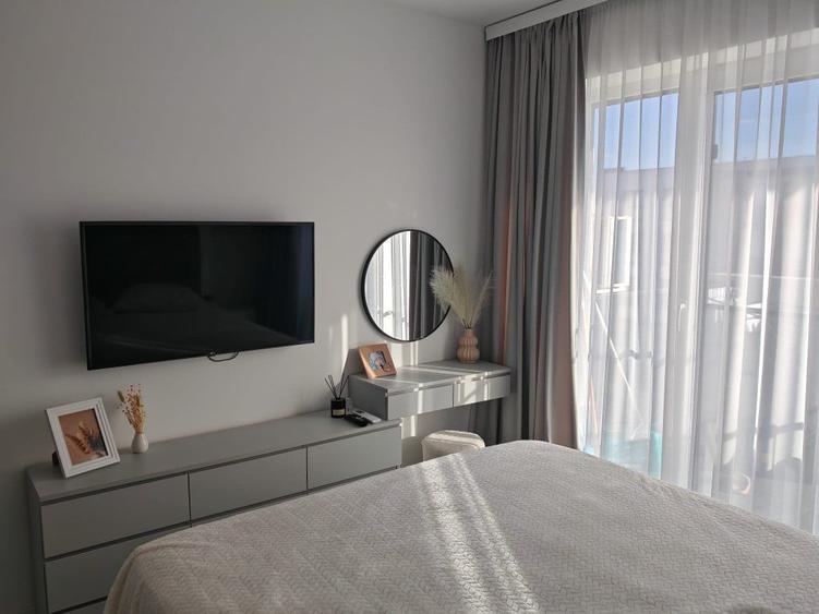 Apartament cu 3 camere decomandat în Sud