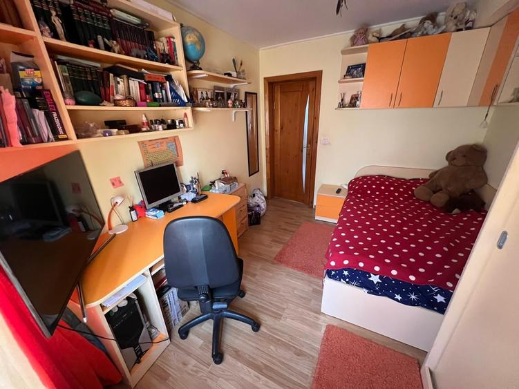 Apartament cu 3 camere, mobilat în Ultracentral