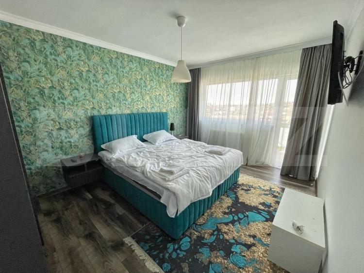 Apartament cu 3 camere semidecomandat, mobilat în Plaiul Vulcanești
