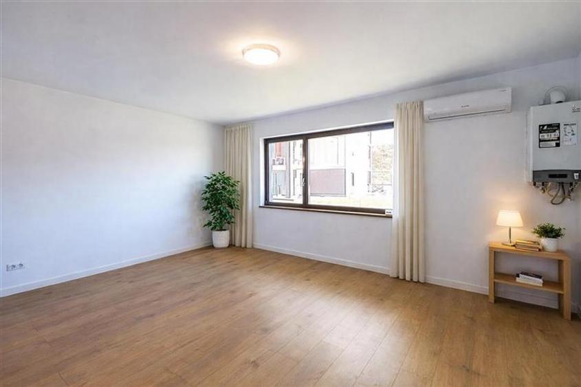 Apartament cu 3 camere decomandat în Tudor