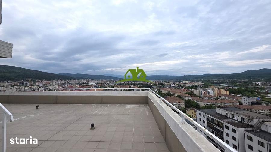 Apartament cu 4 camere în Central