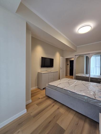 Apartament cu 2 camere semidecomandat, mobilat în Tomis Nord