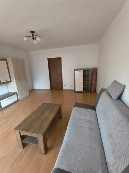 Garsonieră decomandată în Alba Iulia
