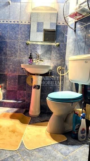 Apartament cu 4 camere decomandat, mobilat în Galata
