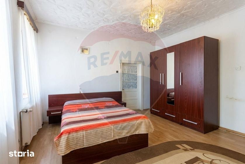 Casă cu 3 camere cu Teren 617 Mp în Central