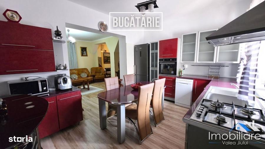 Casă cu 4 camere în Ultracentral