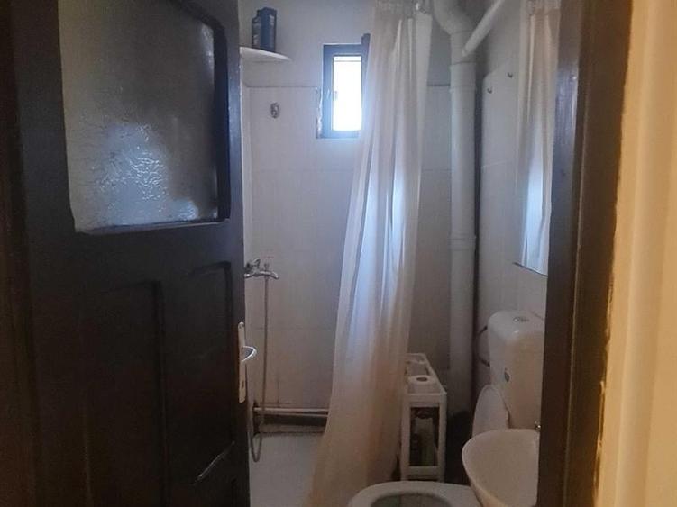 Apartament cu 2 camere decomandat, mobilat în Bariera Vâlcii