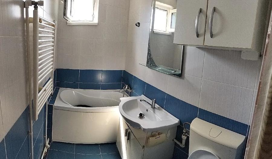 Apartament cu 2 camere semidecomandat în Micro 19