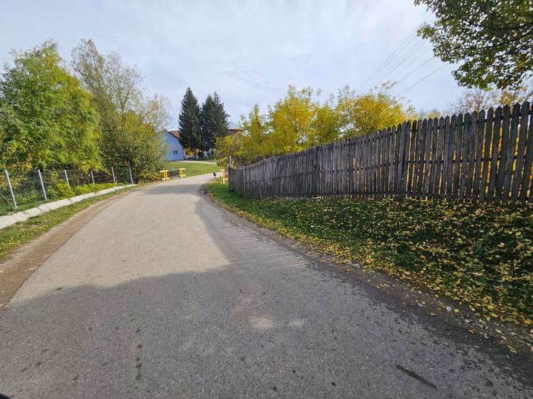 Teren Construcții intravilan de 1081 mp, în Călinești