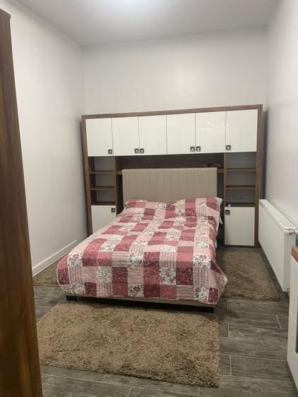 Apartament cu 2 camere decomandat, mobilat în Sinaia