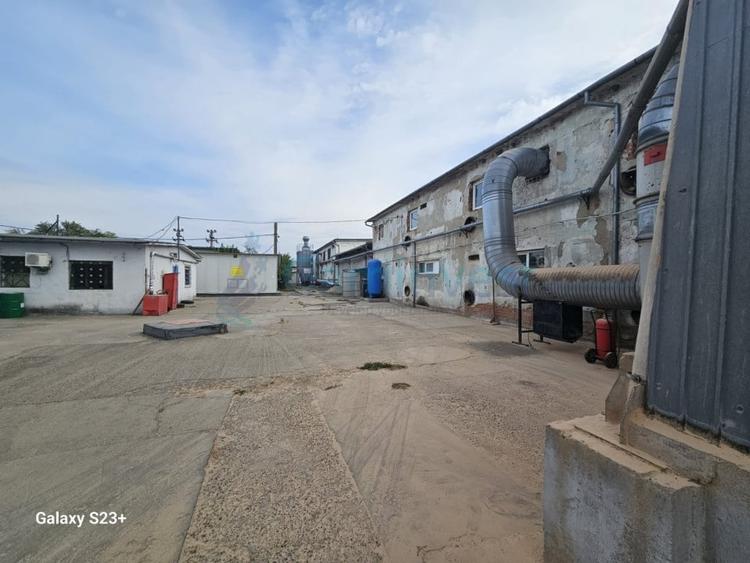 Spațiu industrial, de 5,500 mp, în Borș