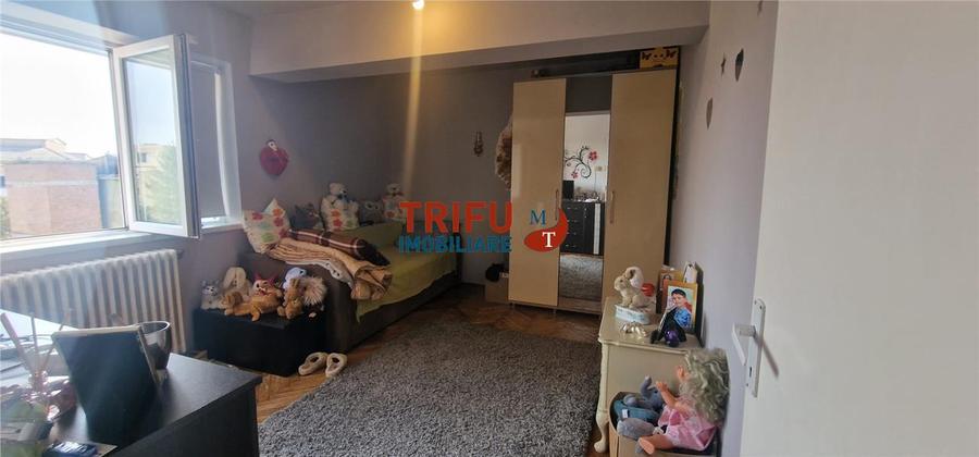 Garsonieră decomandată, mobilată în Ampoi 1