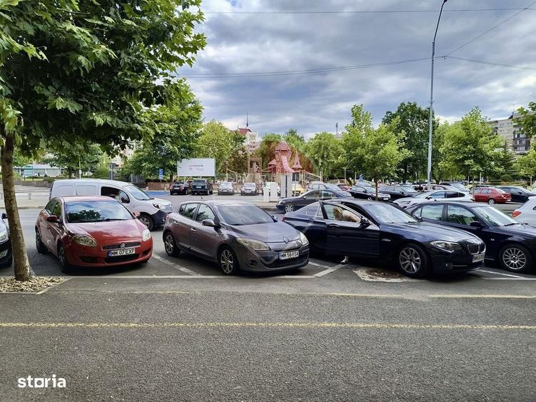 Spațiu comercial, de 63 mp, în Central