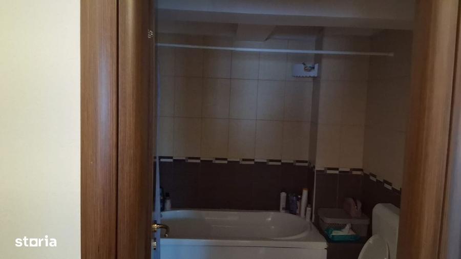 Apartament cu 2 camere decomandat în Drumul Taberei
