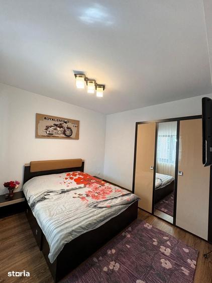 Casă cu 7 camere cu Teren 526 Mp în Măneciu
