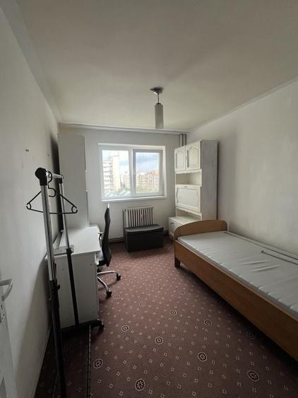 Apartament cu 3 camere decomandat în Dosu Bricii