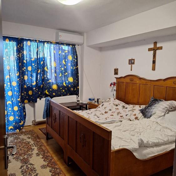 Apartament cu 2 camere, mobilat în Micești