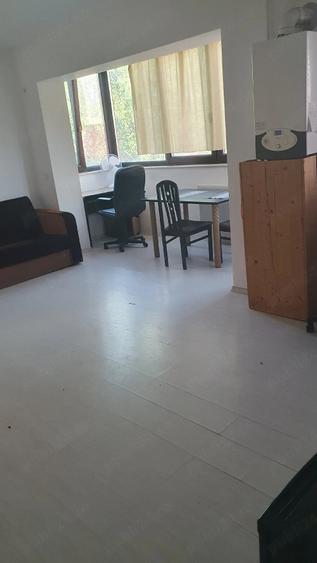 inchiriez apart 2 camere etaj 1 linistit parcare comuna - 2