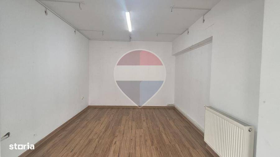 Spațiu comercial, de 60 mp, în Central