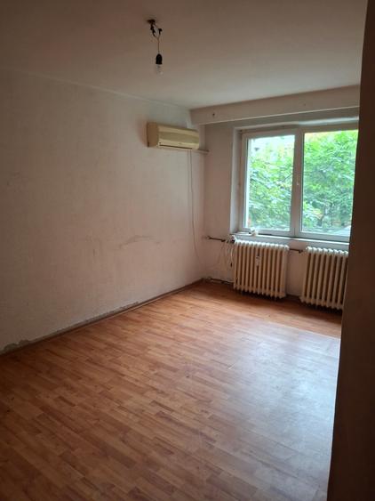 Apartament cu 2 camere decomandat în Crângași