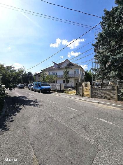 Casă cu 4 camere cu Teren 420 Mp în Titulescu