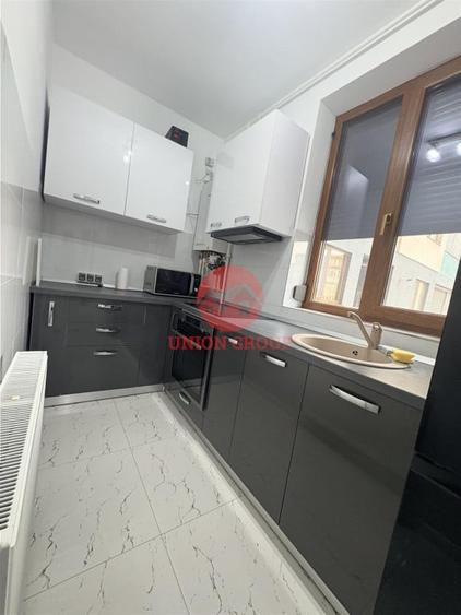 Apartament cu 2 camere semidecomandat în Tomis Nord