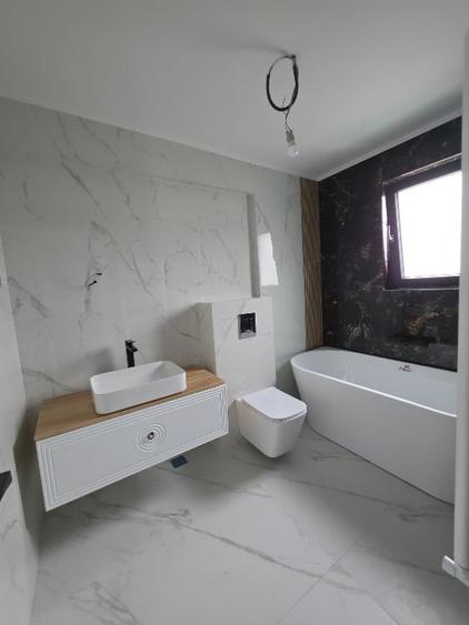Duplex cu 5 camere cu Canalizare în Corbeanca
