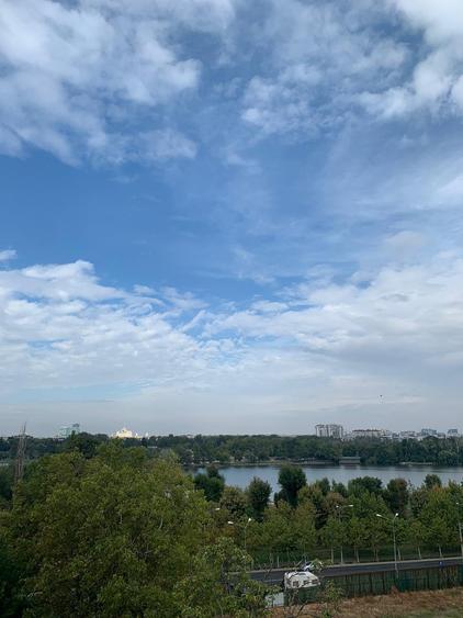 Penthouse cu 5 camere decomandat în Floreasca
