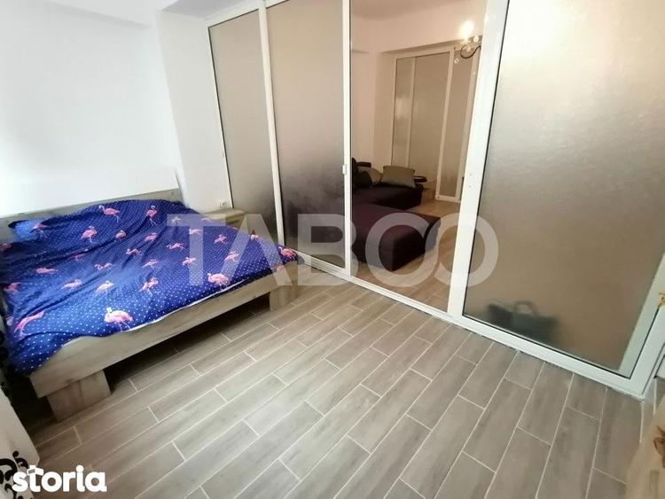 Apartament cu 3 camere semidecomandat, mobilat în Ștrand