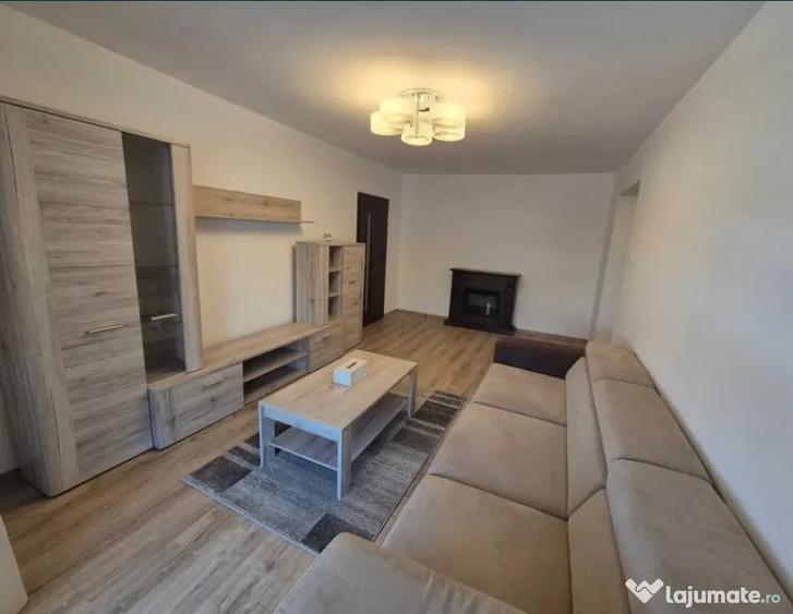 Apartament cu 2 camere semidecomandat în Răcădău