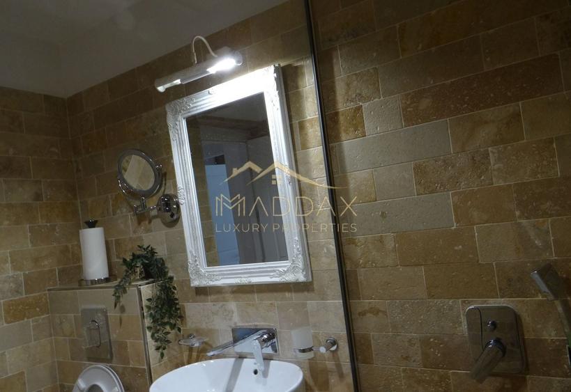 Apartament cu 3 camere, mobilat în Decebal