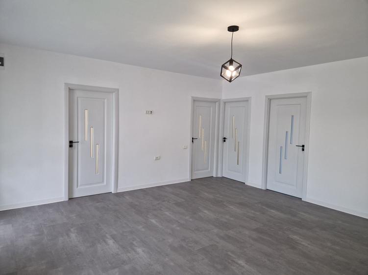 Casă cu 3 camere în Central