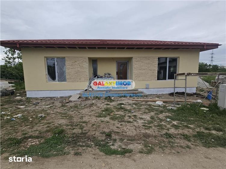 Casă cu 4 camere cu Teren 500 Mp în Tărtășești