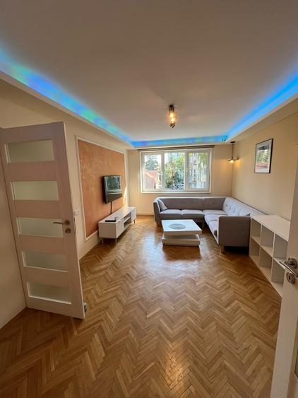 Apartament cu 3 camere semidecomandat, mobilat în Grigorescu