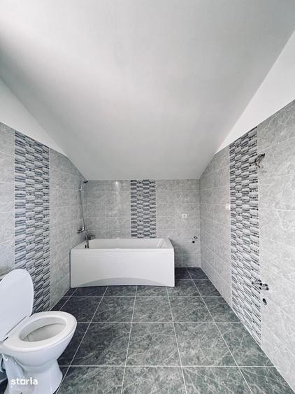 Casă cu 4 camere decomandat în Chișoda