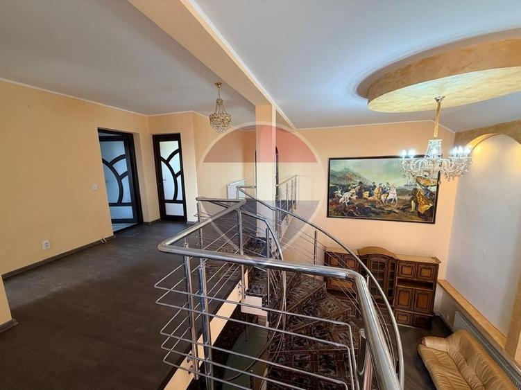 Casă individuală cu 4 camere cu Teren 460 Mp în Brestei