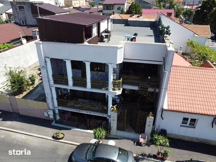 Casă cu 6 camere cu Teren 250 Mp în Tomis II
