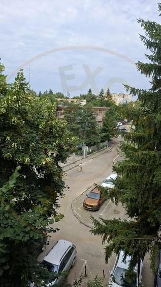 Apartament 4 camere Nord ,Etaj 3 la Poarta Scolii nr 14 - 9