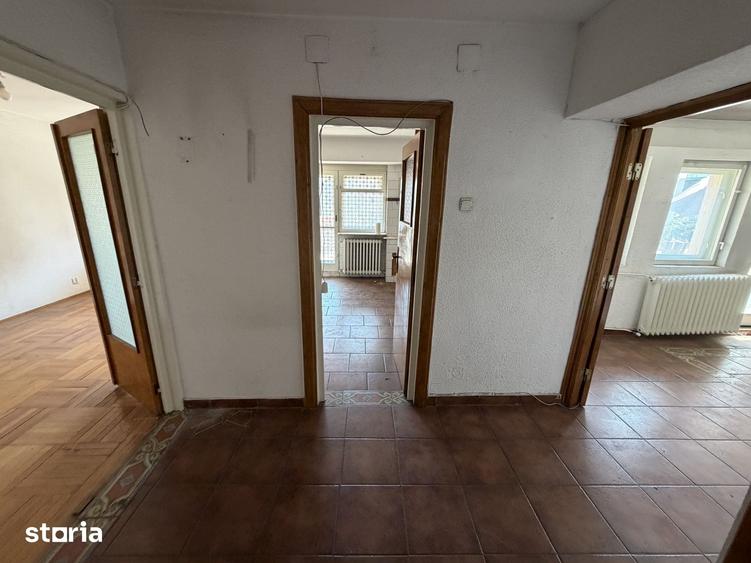 Apartament cu 5 camere în Unirii