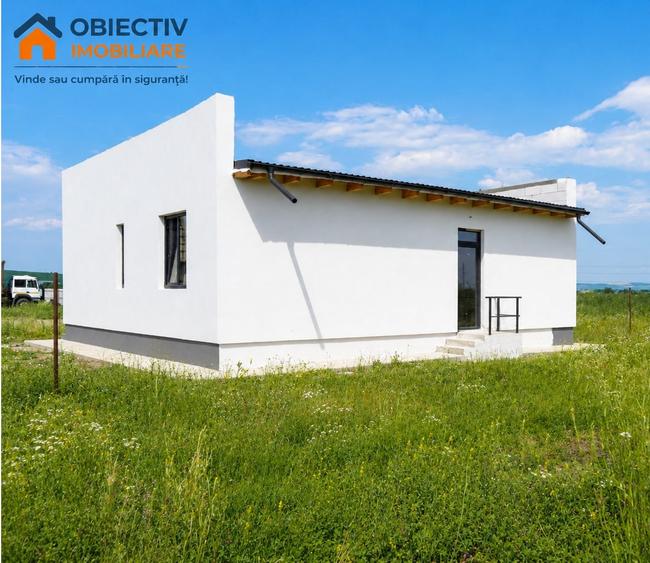 Casă individuală cu 3 camere cu Teren 384 Mp în Izvoare (Dumbrava Roșie)