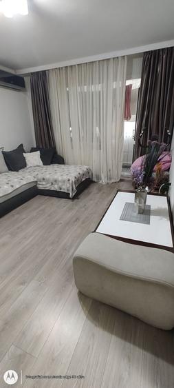 Apartament cu 3 camere semidecomandat, mobilat în Tomis Nord